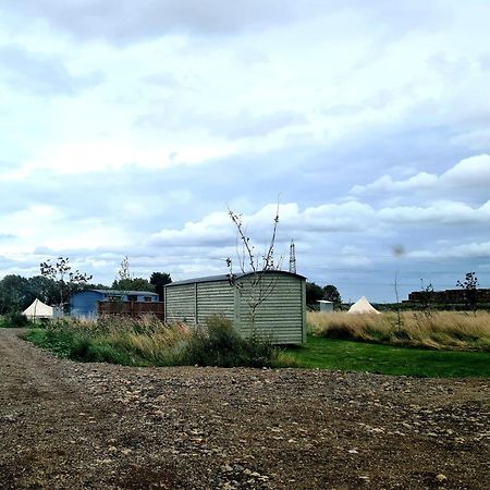 Villa Boyce Fen Farm Retreat Glamping & Fishery Wisbech Exterior foto
