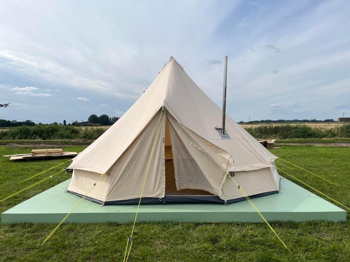 Villa Boyce Fen Farm Retreat Glamping & Fishery Wisbech Exterior foto