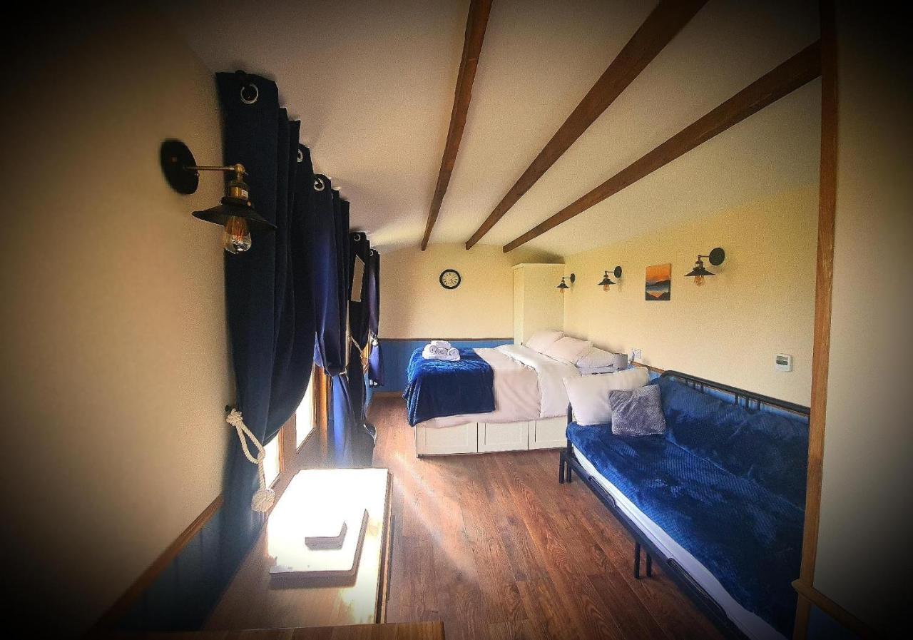 Villa Boyce Fen Farm Retreat Glamping & Fishery Wisbech Exterior foto