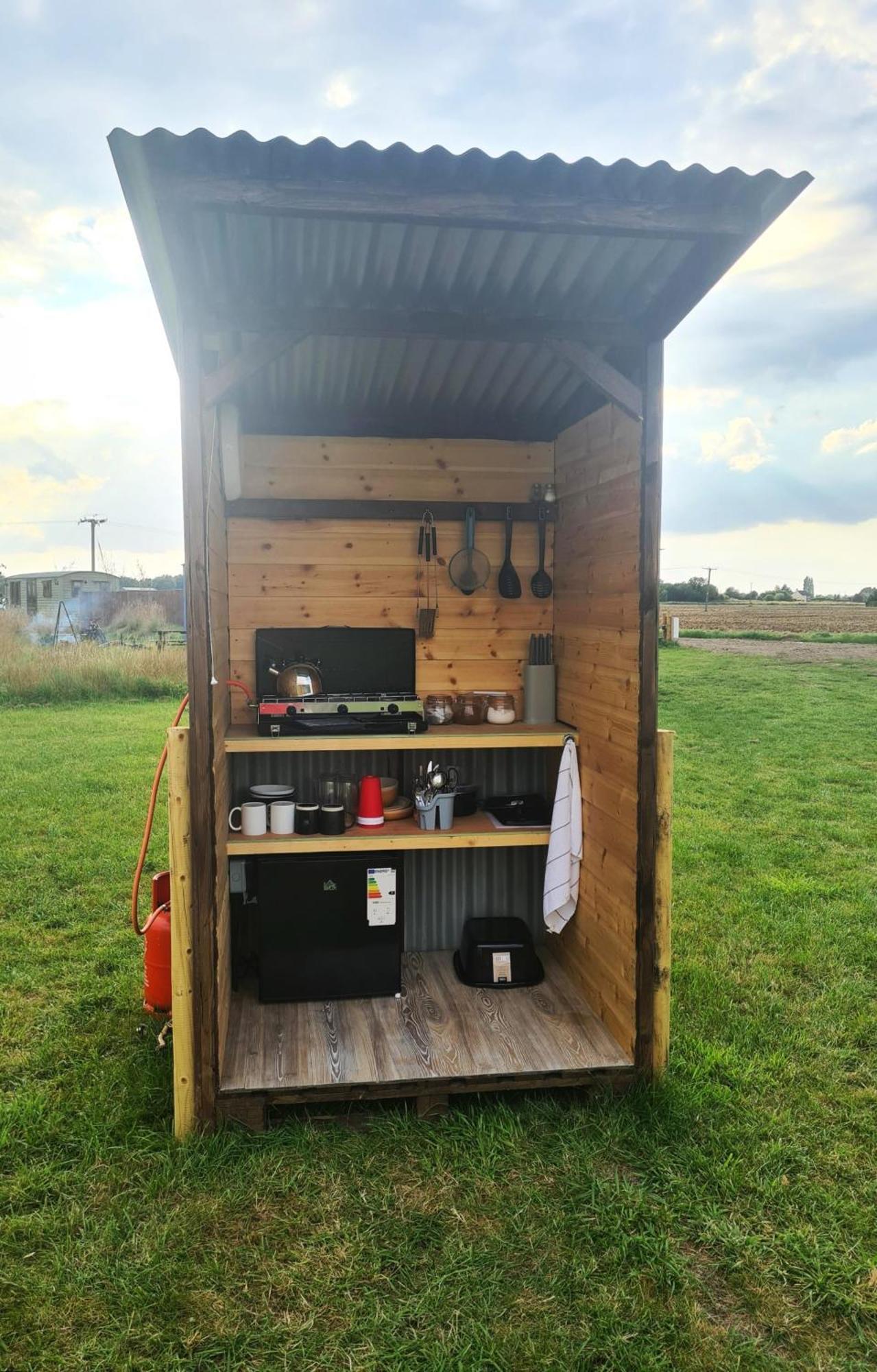 Villa Boyce Fen Farm Retreat Glamping & Fishery Wisbech Exterior foto