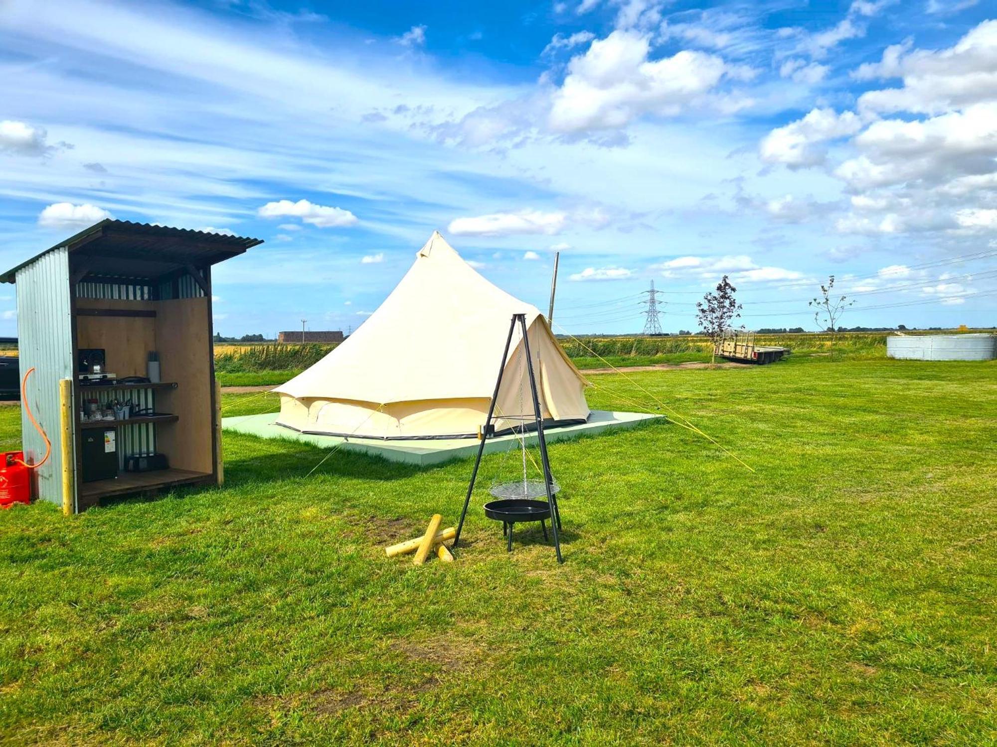 Villa Boyce Fen Farm Retreat Glamping & Fishery Wisbech Exterior foto